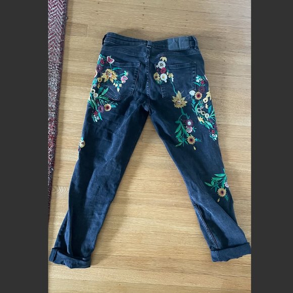 H&M Embroidered Black Jeans - Picture 2 of 2